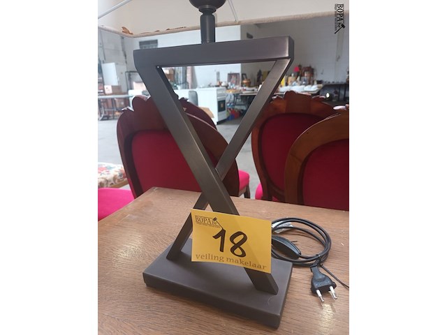 Lot 18 - lampedaire - afbeelding 2 van  4