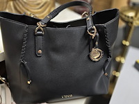 Lot 18 - liuo-jo handtassen 2 stuks en portemonnee - afbeelding 3 van  4