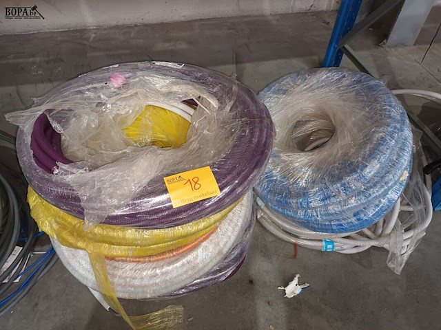 Lot 18 - lot diverse wachtbuizen - afbeelding 1 van  3