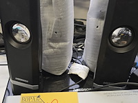 Lot 18 - medion set flatbedscanner + dia en filmopzet + - afbeelding 2 van  7