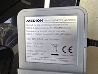 Lot 18 - medion set flatbedscanner + dia en filmopzet + - afbeelding 4 van  7