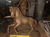 Lot 18 - metalen beelden. 2 stuks - afbeelding 2 van  5