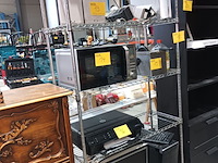 Lot 18 - metalen rek