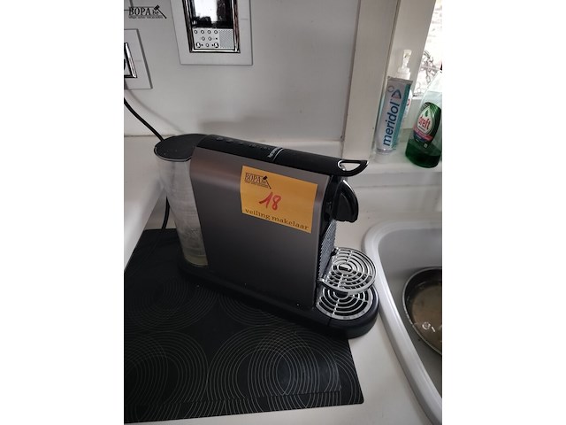 Lot 18 - nespresso magimix koffiezet - afbeelding 1 van  3