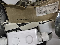 Lot 18 - niko diverse schakelaars en contactdozen - afbeelding 2 van  5