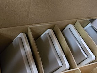 Lot 18 - niko diverse schakelaars en contactdozen - afbeelding 5 van  5