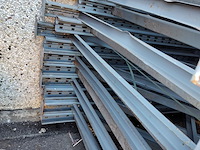 Lot 18 - palletstelling met 14 staanders - afbeelding 2 van  4