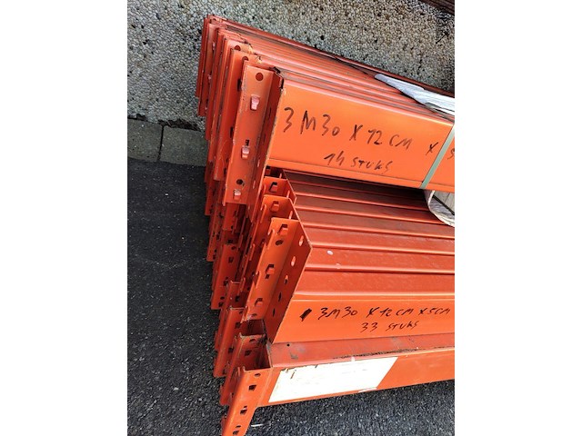 Lot 18 - palletstelling met 14 staanders - afbeelding 4 van  4