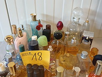 Lot 18 - partij parfumflessen. aangebroken. 35 stuks