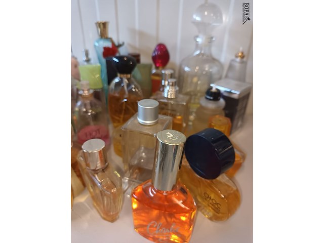 Lot 18 - partij parfumflessen. aangebroken. 35 stuks - afbeelding 2 van  5