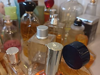 Lot 18 - partij parfumflessen. aangebroken. 35 stuks - afbeelding 2 van  5