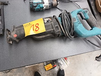 Lot 18 - reciprozaag makita - afbeelding 1 van  3