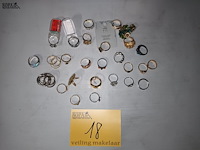 Lot 18 - ringen. 26 stuks - afbeelding 1 van  4