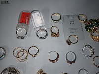 Lot 18 - ringen. 26 stuks - afbeelding 4 van  4