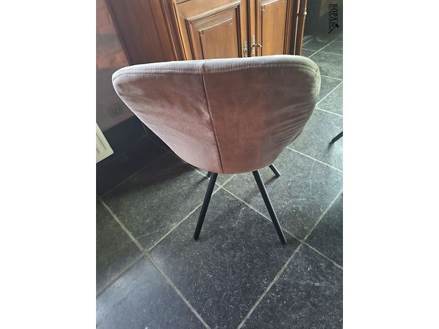 Lot 18 - ronde tafel met 4 stoelen - afbeelding 4 van  5