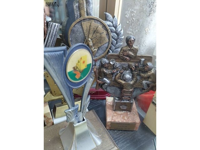 Lot 18 - trofeeënverzameling - afbeelding 4 van  4