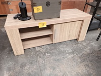 Lot 18 - tv meubel