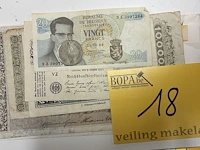 Lot 18 - verzameling historische en vintage bankbiljetten