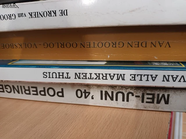 Lot 180 - boeken over poperinge en oorlog. 4 stuks - afbeelding 2 van  5