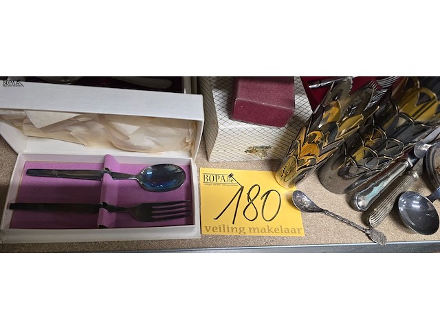 Lot 180 - lot diverse verzilverde items - afbeelding 5 van  12