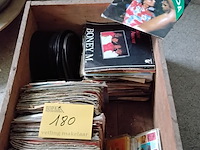 Lot 180 - lot vinyl singles - afbeelding 1 van  1