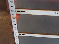 Lot 180 - metalen rek - afbeelding 2 van  2