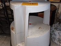 Lot 180 - opstapje - afbeelding 2 van  2