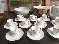Lot 180 - servies limoges. 61 stuks - afbeelding 2 van  6