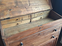 Lot 181 - antieke houten kast - afbeelding 2 van  2