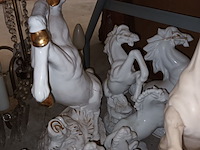 Lot 181 - beeldjes paarden. 25 stuks - afbeelding 3 van  5