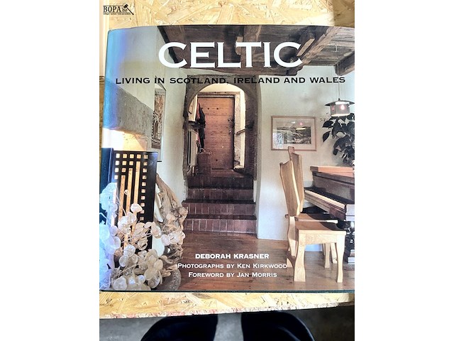 Lot 181 - celtic -classic rooms -historicn interiors -in the oriental - afbeelding 2 van  6