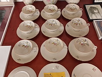 Lot 181 - koffieservies bavaria. 24 stuks - afbeelding 1 van  4