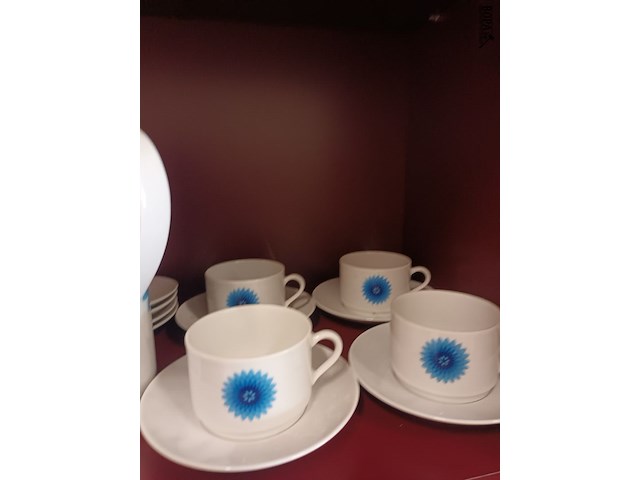 Lot 181 - koffieservies eschenbach. 24 stuks - afbeelding 4 van  5