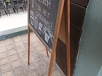 Lot 181 - krijtbord dubbelzijdig - afbeelding 2 van  3