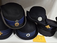 Lot 181 - nederland 2 kepies + 4 vrouwelijke - afbeelding 1 van  6