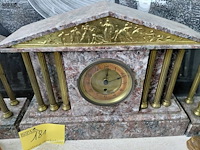 Lot 181 - schouwklok marmer - 3delig - romeinse stijl - afbeelding 6 van  6