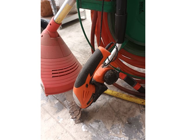 Lot 181 - tuinmateriaal - afbeelding 3 van  6