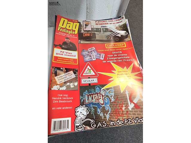 Lot 182 - politie boeken en tijdschriften ong 32 stuks - afbeelding 2 van  6