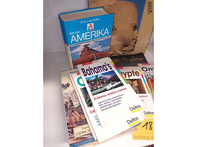 Lot 182 - reisboeken. 12 stuks - afbeelding 2 van  3