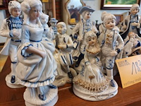 Lot 183 - deco in porselein. 12 stuks - afbeelding 2 van  5