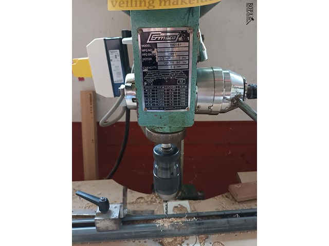 Lot 183 - kolomboormachine ermaco - afbeelding 4 van  6