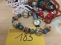 Lot 183 - lot fantasie juwelen