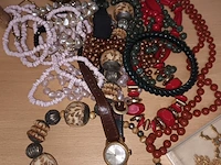 Lot 183 - lot fantasie juwelen - afbeelding 2 van  4