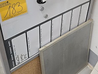 Lot 183 - magneet/prikbord 2 stuks - afbeelding 1 van  3