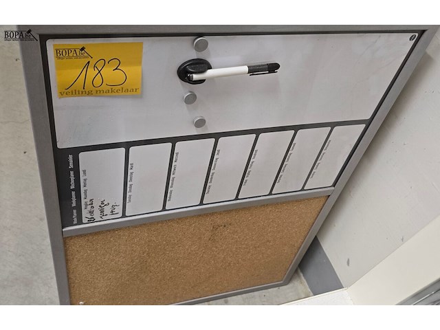 Lot 183 - magneet/prikbord 2 stuks - afbeelding 3 van  3