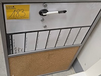 Lot 183 - magneet/prikbord 2 stuks - afbeelding 3 van  3