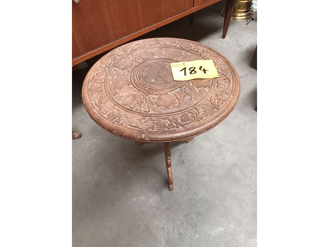 Lot 184 - bijzettafeltje - afbeelding 3 van  3