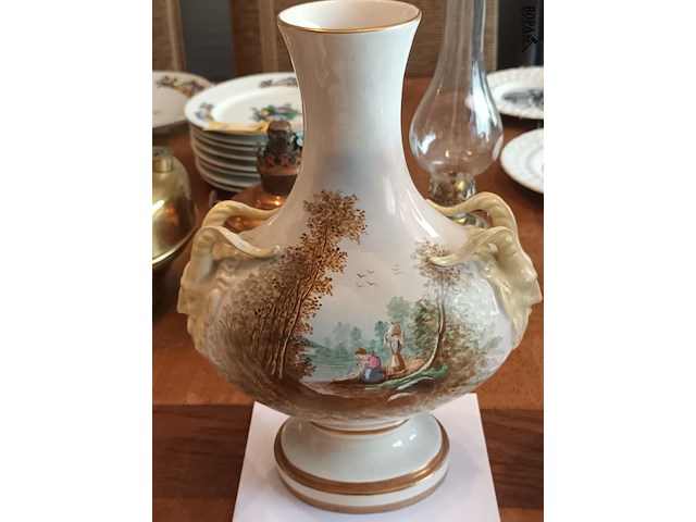 Lot 184 - siervaas met ramskoppen - afbeelding 2 van  4