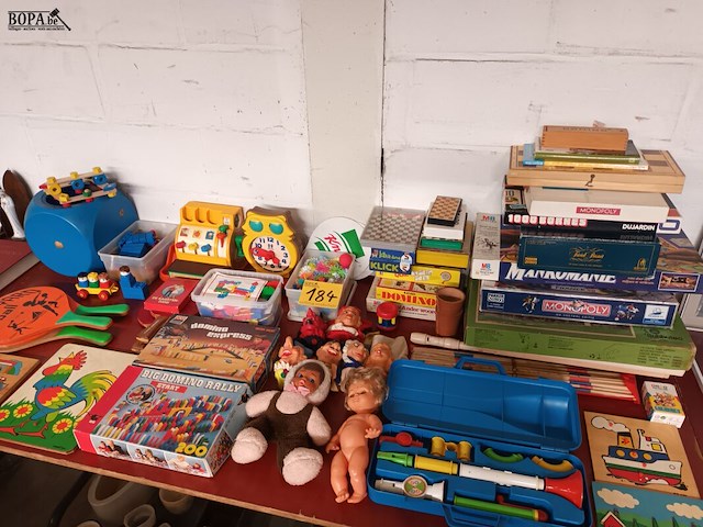 Lot 184 - speelgoed en gezelschapsspelen. 53 stuks - afbeelding 2 van  7