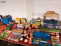 Lot 184 - speelgoed en gezelschapsspelen. 53 stuks - afbeelding 2 van  7